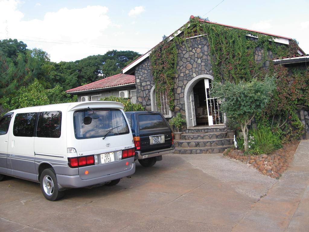 The Stone Guest House リビングストン エクステリア 写真